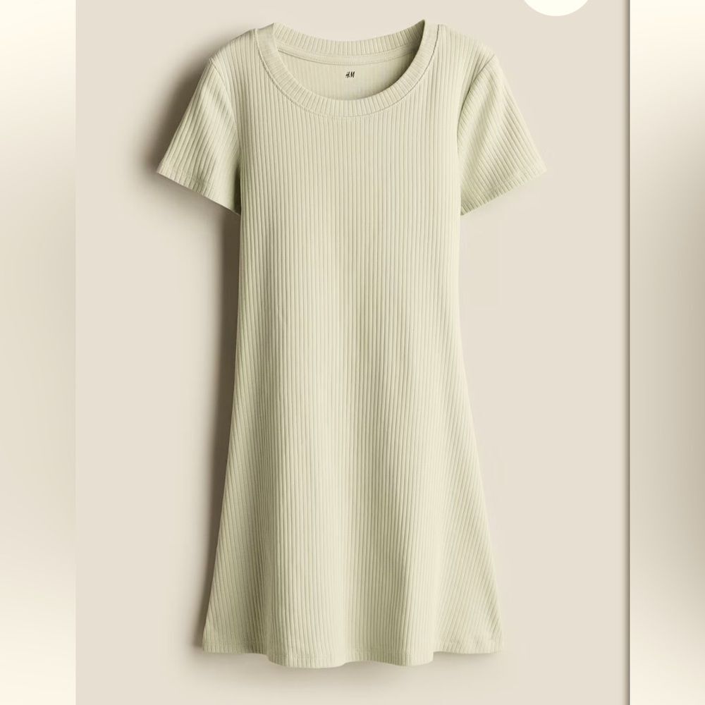 GB Girls light green ribbed short sleeve dress size medium